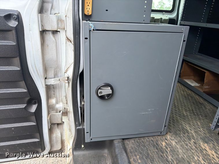 image for item FN2031 2020 Chevrolet Express 2500 utility van
