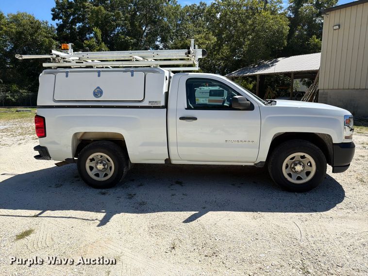 image for item FN2033 2016 Chevrolet Silverado 1500 utility bed pickup truck