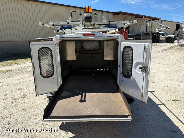 image for item FN2033 2016 Chevrolet Silverado 1500 utility bed pickup truck