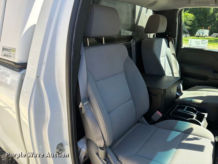 image for item FN2033 2016 Chevrolet Silverado 1500 utility bed pickup truck