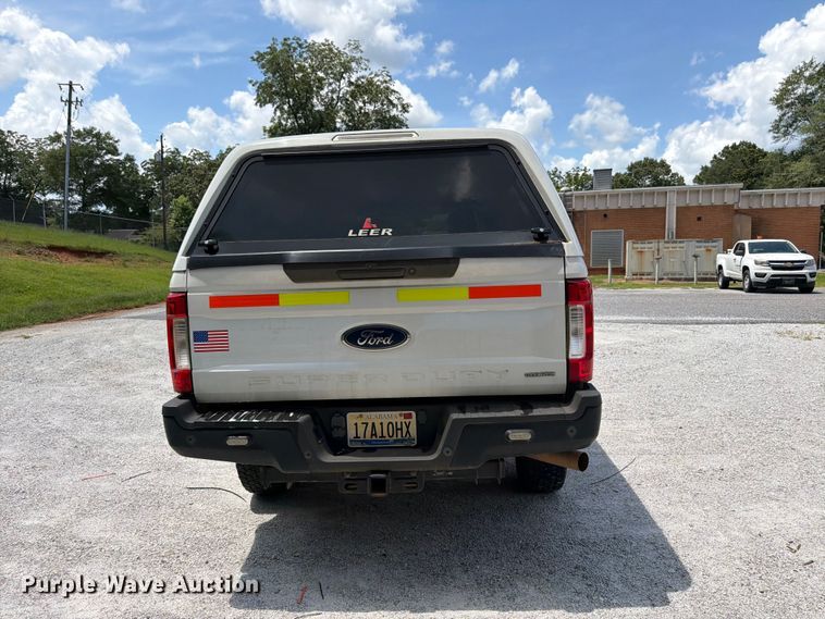 image for item FN2035 2019 Ford F250 Super Duty XL pickup truck