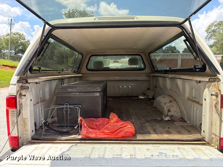 image for item FN2035 2019 Ford F250 Super Duty XL pickup truck