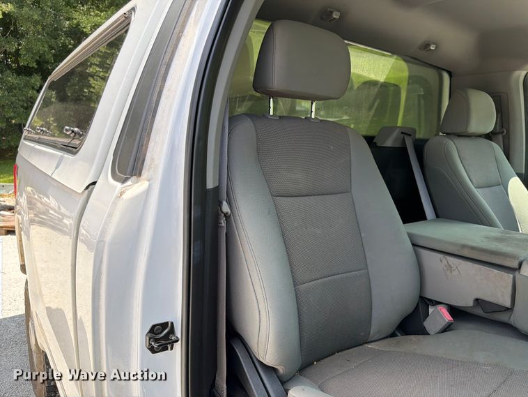 image for item FN2035 2019 Ford F250 Super Duty XL pickup truck