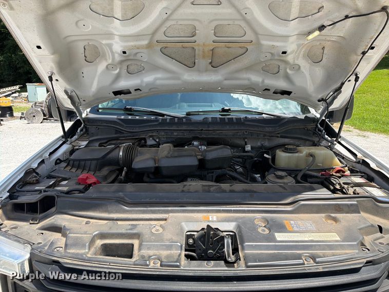 image for item FN2035 2019 Ford F250 Super Duty XL pickup truck