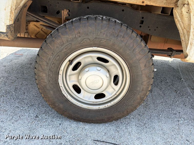 image for item FN2035 2019 Ford F250 Super Duty XL pickup truck