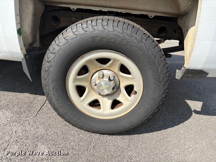 image for item FN2036 2014 Chevrolet Silverado 1500 pickup truck