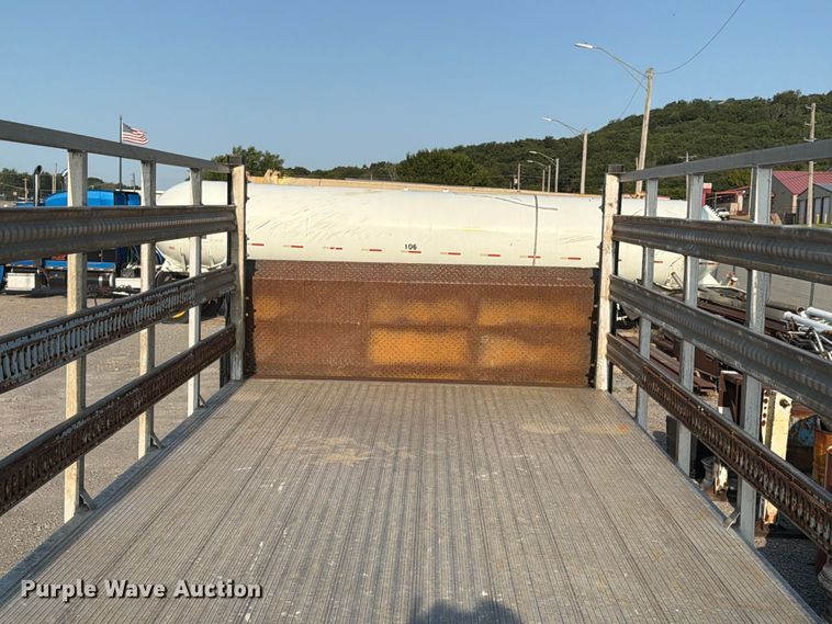 image for item FN2550 2007 Sterling Acterra flatbed truck