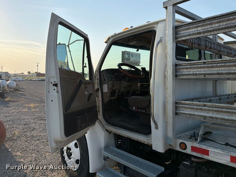 image for item FN2550 2007 Sterling Acterra flatbed truck