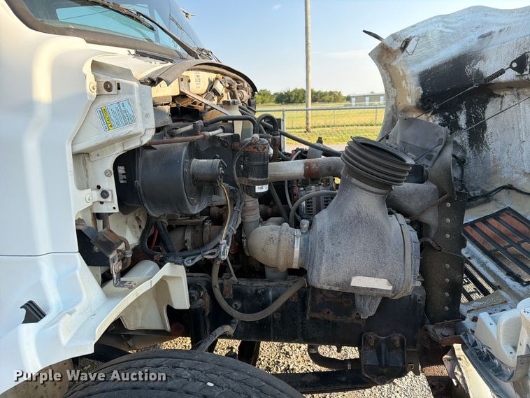 image for item FN2550 2007 Sterling Acterra flatbed truck