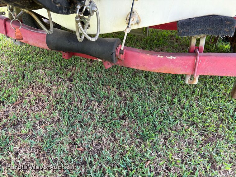 image for item FN2562 1982 Celebrity Boat Inc 210V boat