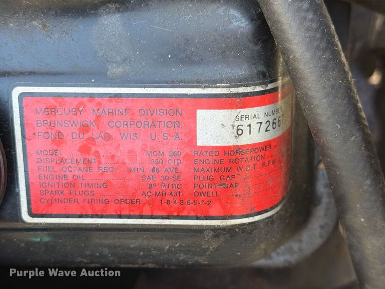 image for item FN2562 1982 Celebrity Boat Inc 210V boat