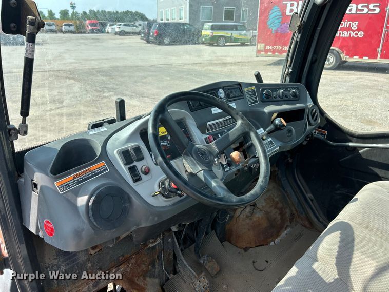 image for item FT6093 2001 Kubota RTV1100 utility vehicle