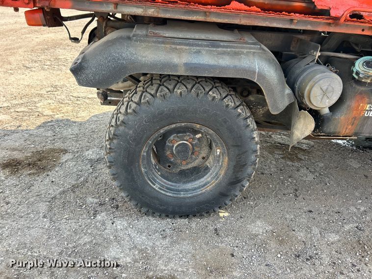 image for item FT6093 2001 Kubota RTV1100 utility vehicle