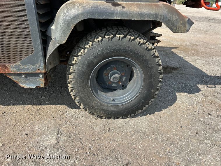 image for item FT6093 2001 Kubota RTV1100 utility vehicle