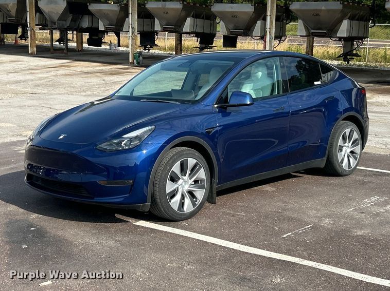 image for item FT6094 2021 Tesla Model Y SUV