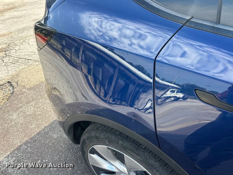 image for item FT6094 2021 Tesla Model Y SUV