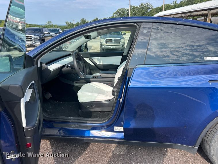 image for item FT6094 2021 Tesla Model Y SUV