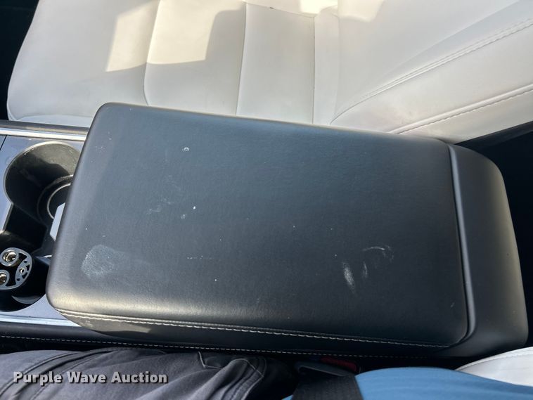 image for item FT6094 2021 Tesla Model Y SUV