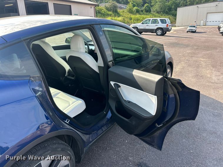image for item FT6094 2021 Tesla Model Y SUV