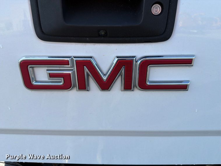 image for item FT6128 2019 GMC Sierra 3500HD SLE Crew Cab pickup truck