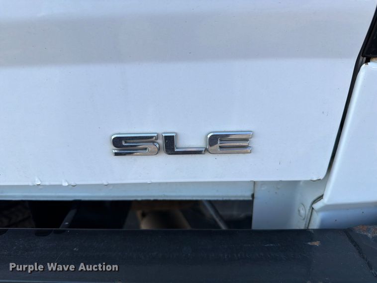 image for item FT6128 2019 GMC Sierra 3500HD SLE Crew Cab pickup truck