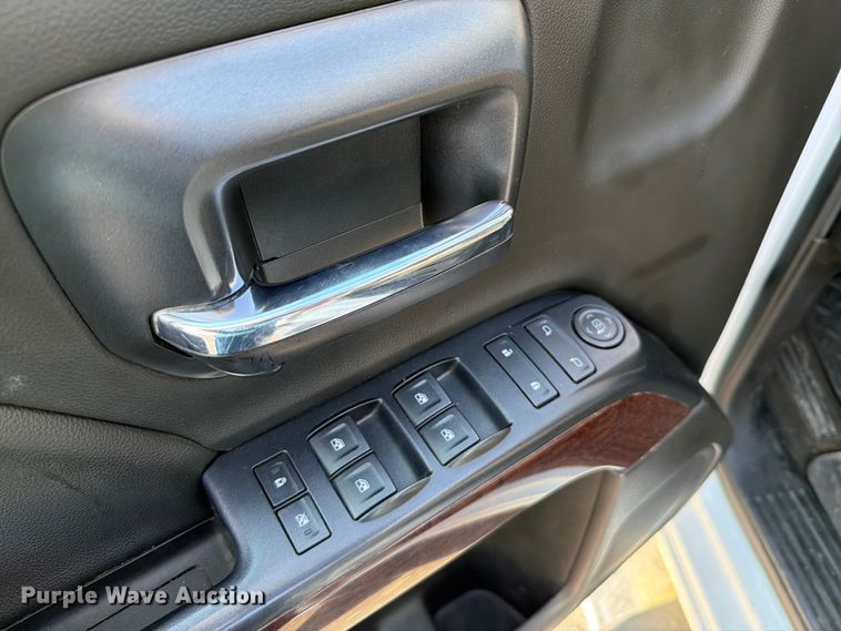 image for item FT6128 2019 GMC Sierra 3500HD SLE Crew Cab pickup truck