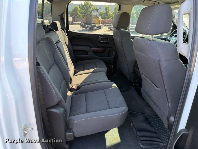 image for item FT6128 2019 GMC Sierra 3500HD SLE Crew Cab pickup truck