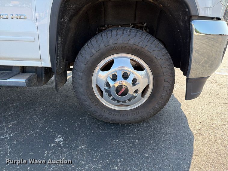 image for item FT6128 2019 GMC Sierra 3500HD SLE Crew Cab pickup truck