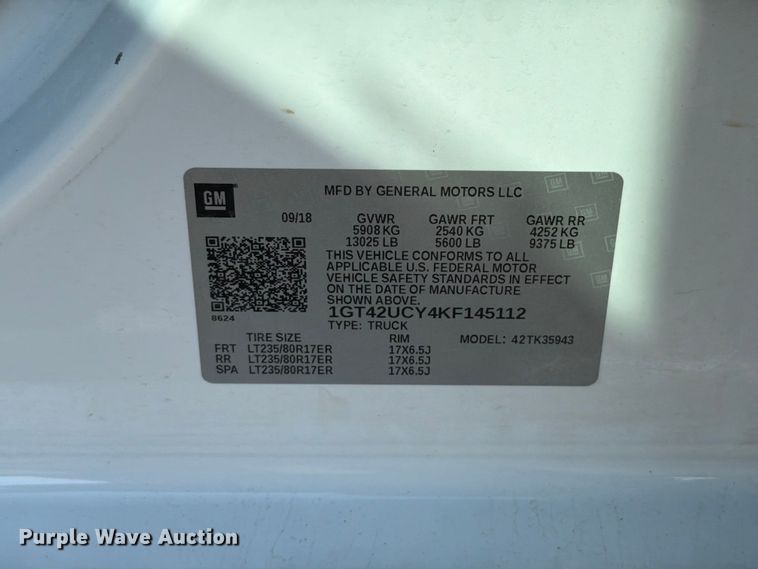 image for item FT6128 2019 GMC Sierra 3500HD SLE Crew Cab pickup truck