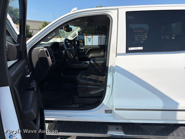 image for item FT6129 2017 GMC Sierra 2500HD Denali Crew Cab pickup truck