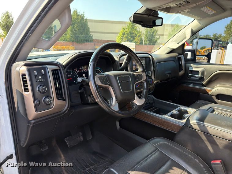 image for item FT6129 2017 GMC Sierra 2500HD Denali Crew Cab pickup truck