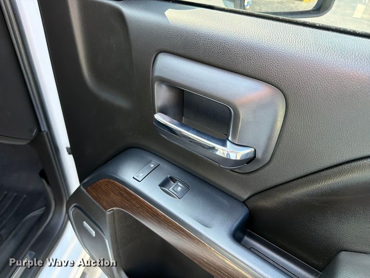 image for item FT6129 2017 GMC Sierra 2500HD Denali Crew Cab pickup truck