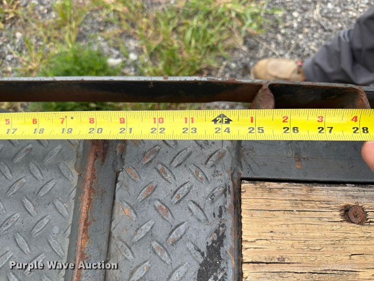 image for item FT6135 2015 Roadclipper Enterprises, Inc. 18EEQ equipment trailer