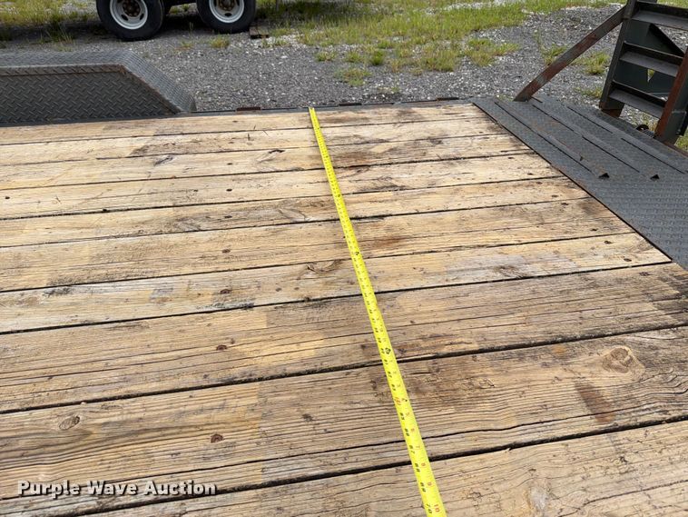 image for item FT6135 2015 Roadclipper Enterprises, Inc. 18EEQ equipment trailer
