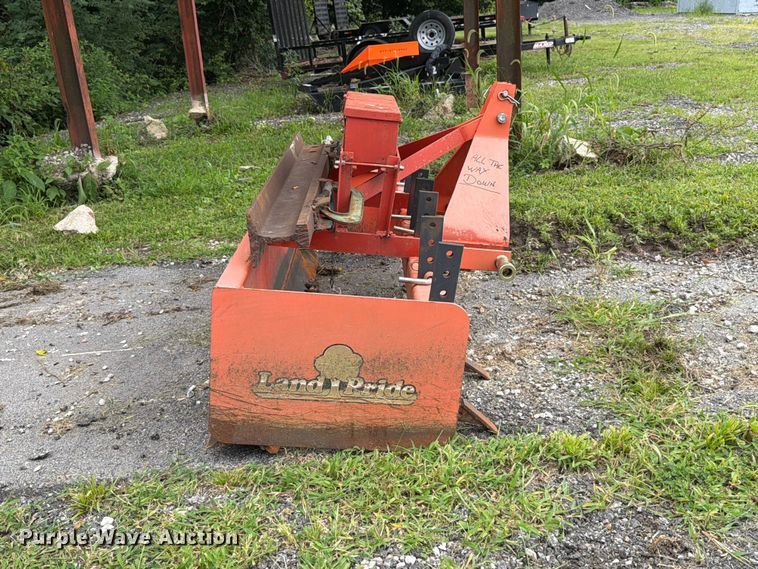 image for item FT6136 Land Pride BB2572 box blade