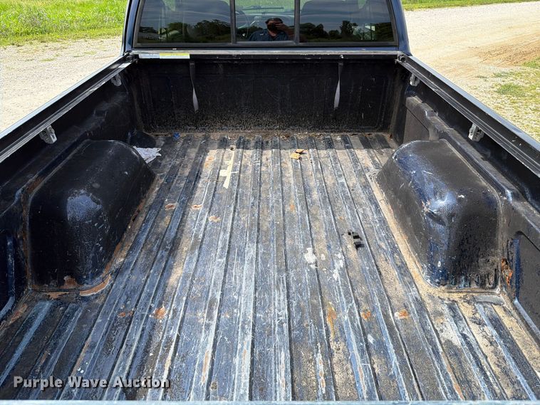 image for item FT6141 2002 Chevrolet S10 LS Ext. Cab pickup truck
