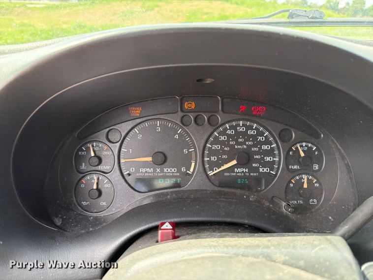 image for item FT6141 2002 Chevrolet S10 LS Ext. Cab pickup truck