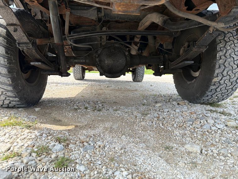 image for item FT6141 2002 Chevrolet S10 LS Ext. Cab pickup truck