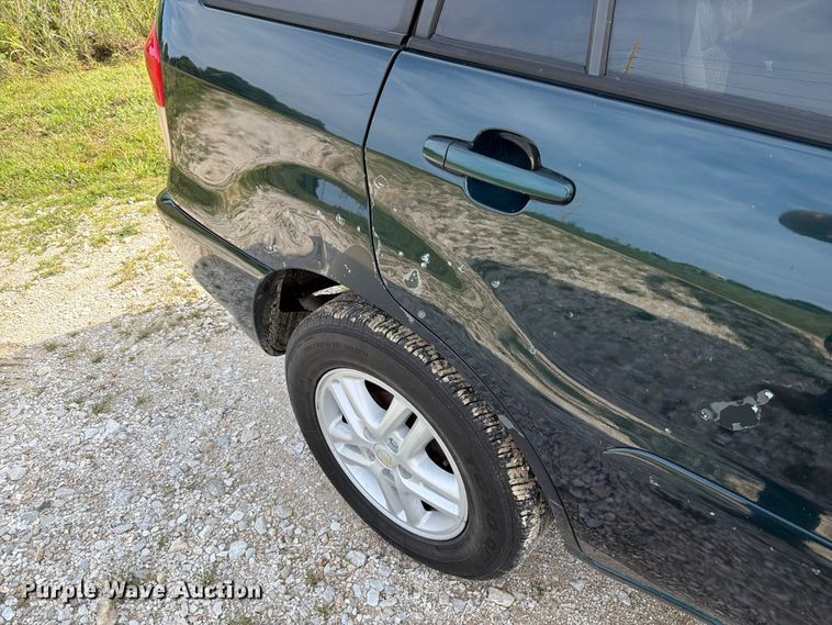 image for item FT6142 2003 Toyota RAV4 SUV