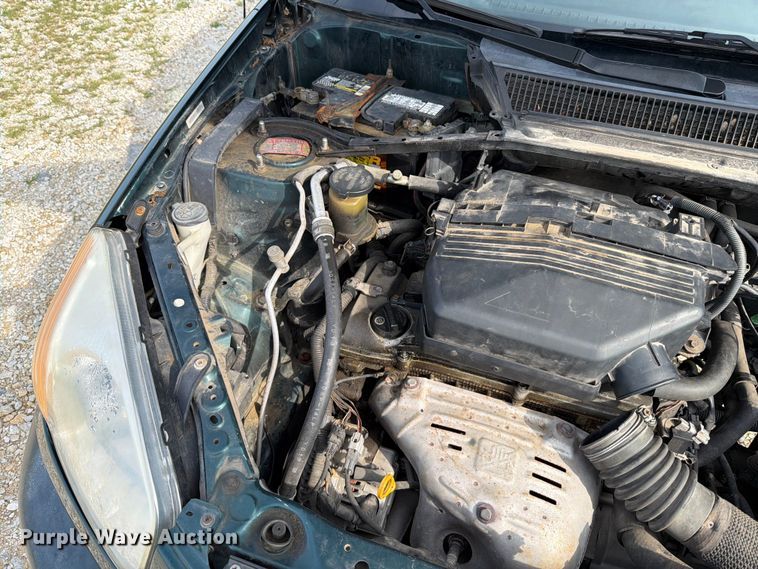 image for item FT6142 2003 Toyota RAV4 SUV