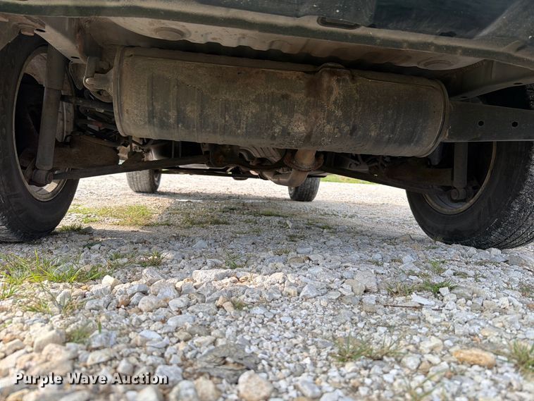 image for item FT6142 2003 Toyota RAV4 SUV