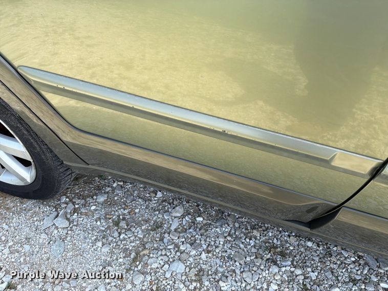 image for item FT6143 2006 Subaru Outback SUV