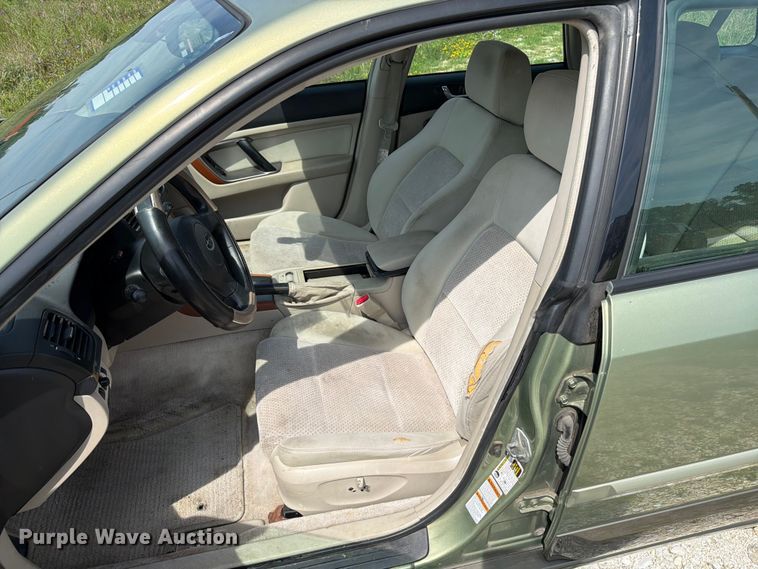 image for item FT6143 2006 Subaru Outback SUV