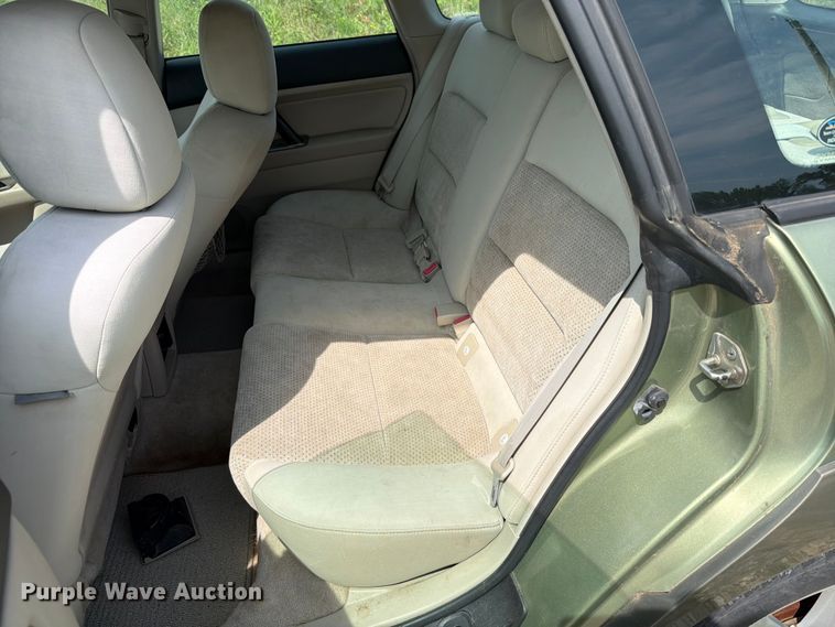 image for item FT6143 2006 Subaru Outback SUV
