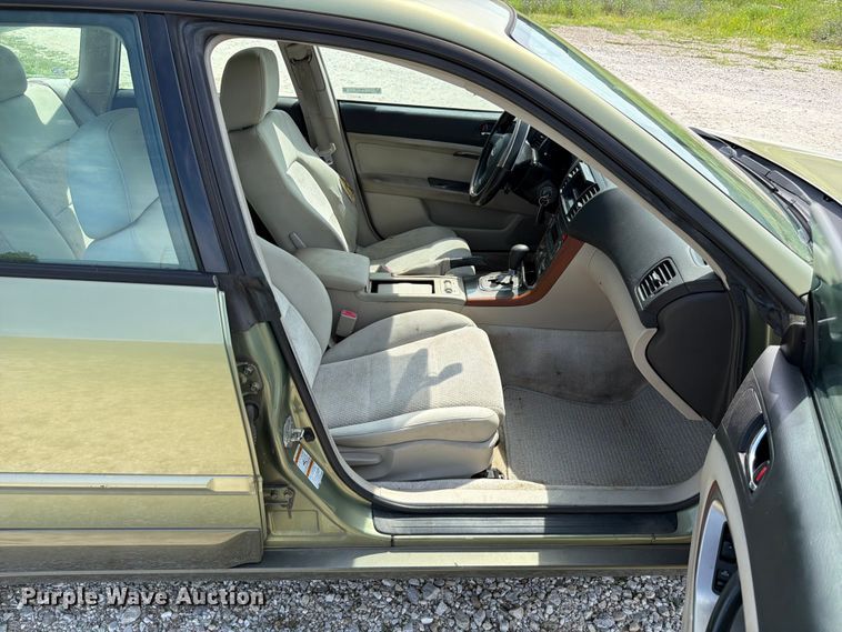 image for item FT6143 2006 Subaru Outback SUV
