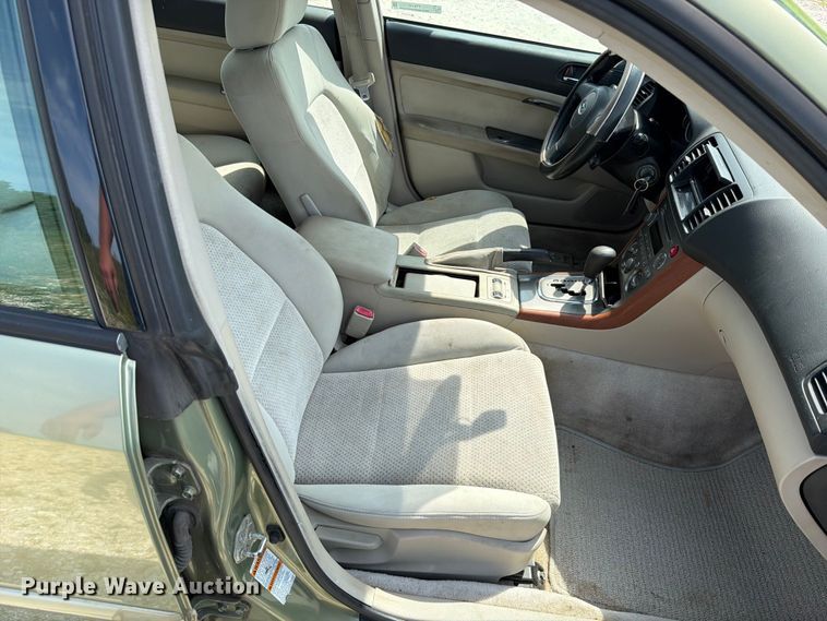 image for item FT6143 2006 Subaru Outback SUV