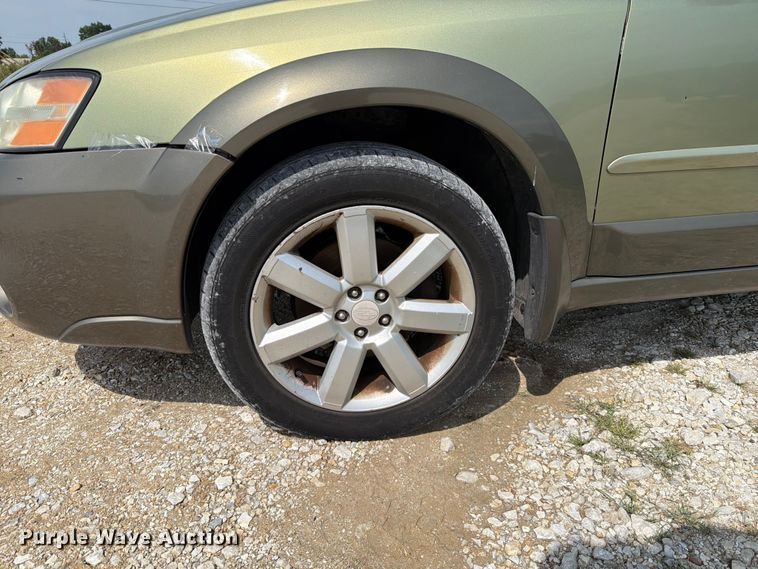 image for item FT6143 2006 Subaru Outback SUV