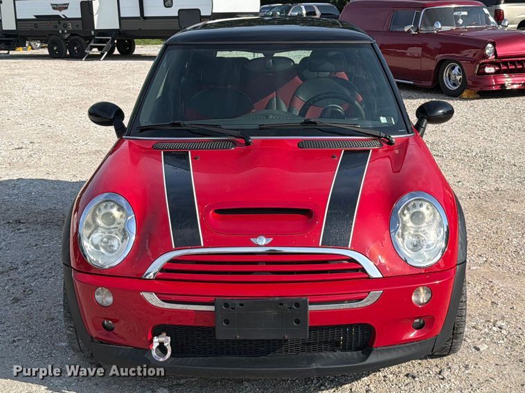 image for item FT6144 2006 Mini Cooper S 