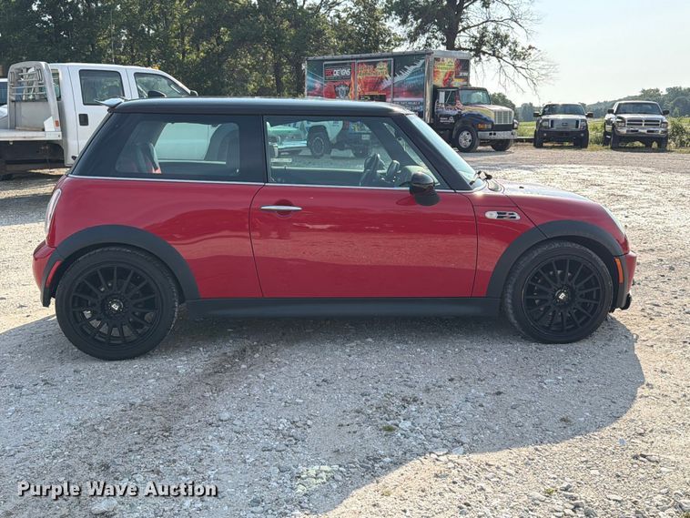 image for item FT6144 2006 Mini Cooper S 