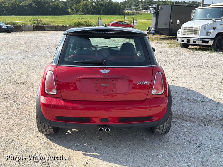 image for item FT6144 2006 Mini Cooper S 